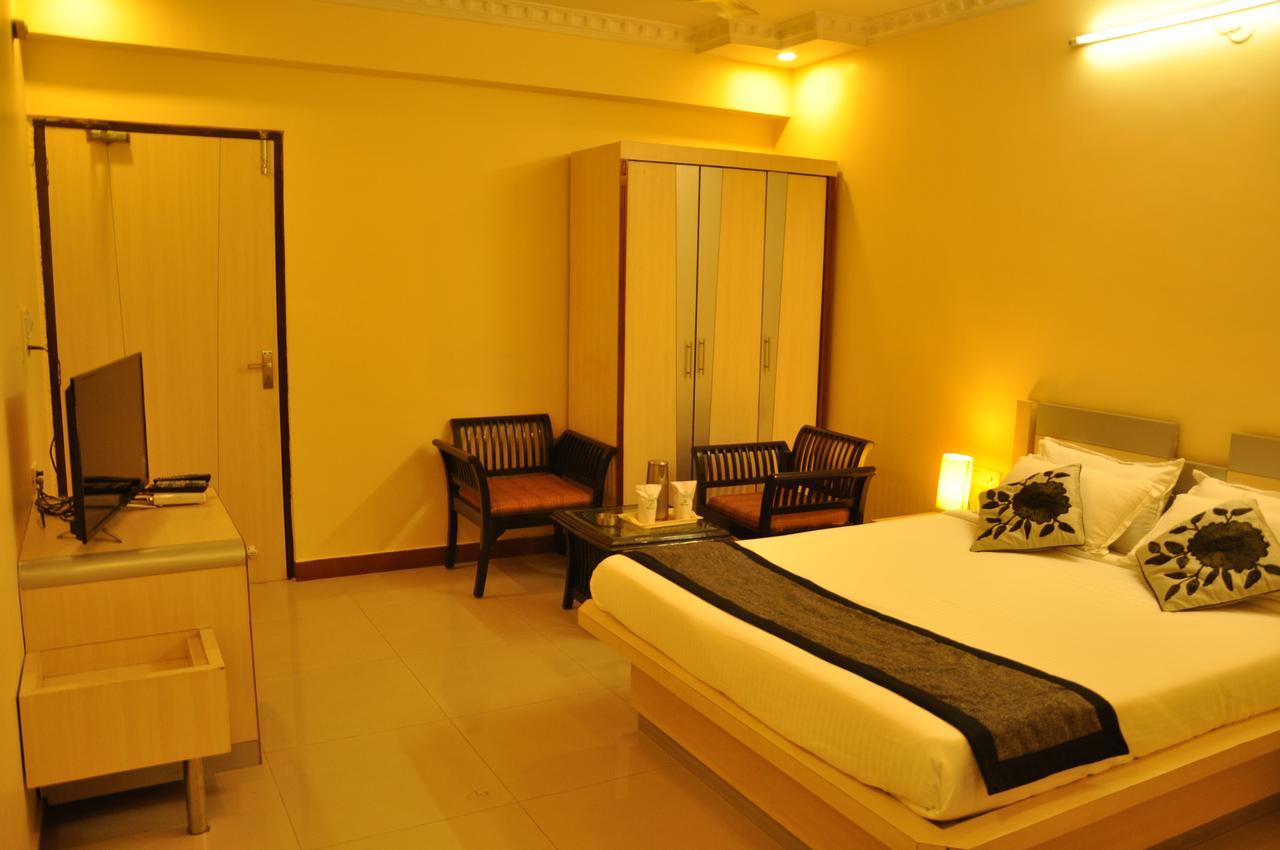 Hotel Kuber Palace Ranchi Buitenkant foto
